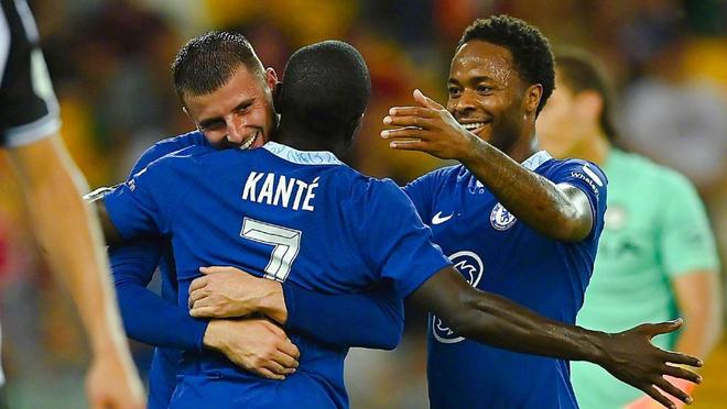 杜兰特关键补篮锁定胜局