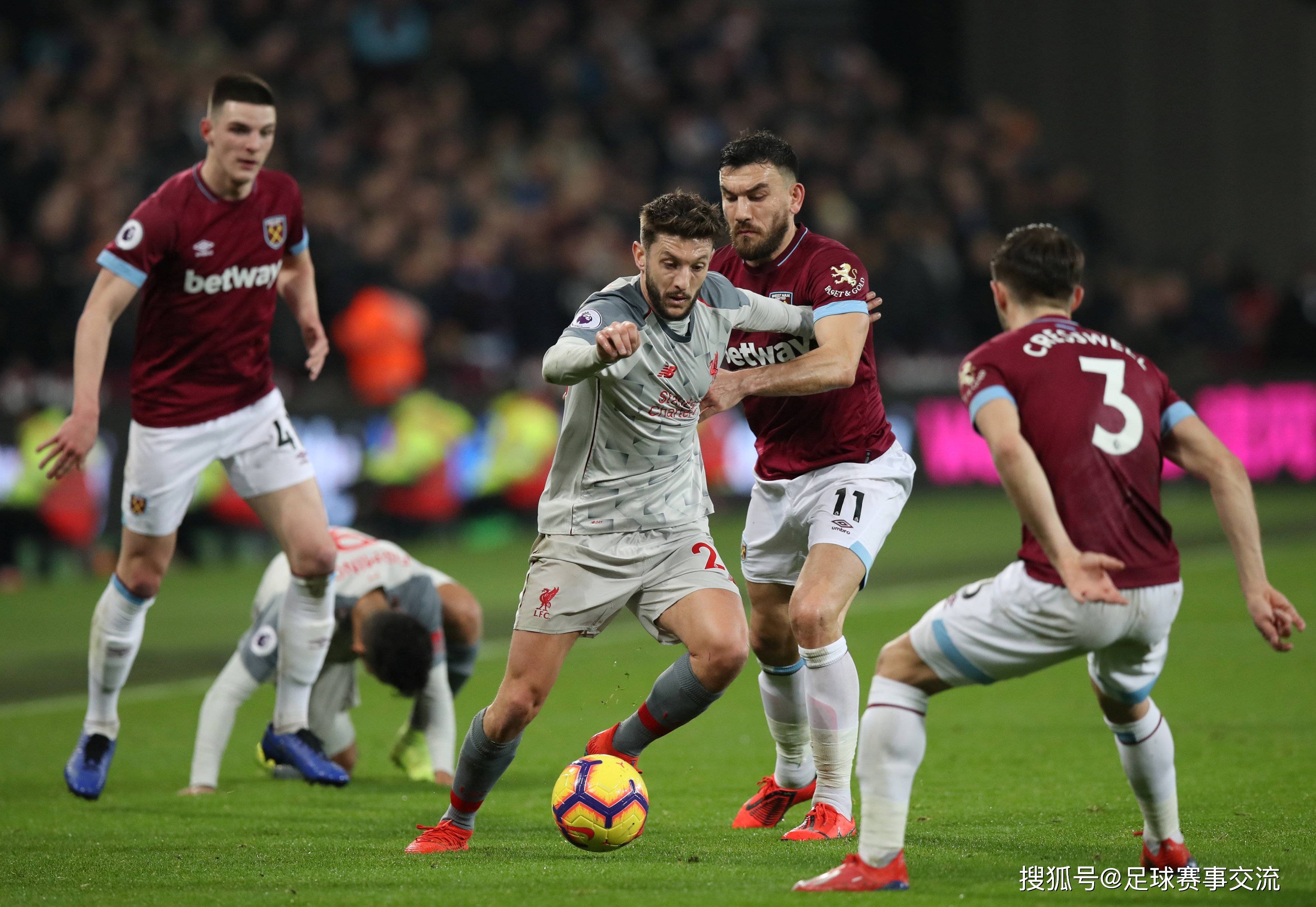 邮报：等纽卡敲定谢什科之后，利物浦才会重新报价伊萨克