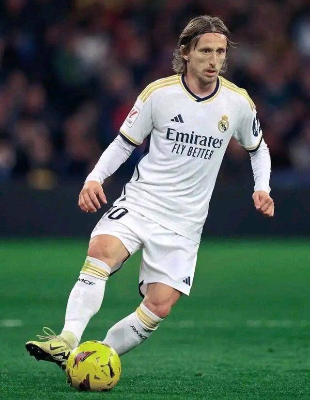 尽力局！杰曼19中13空砍35分3篮板9助攻