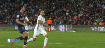 英媒：利物浦正就萨拉赫参加非洲杯时间问题，与埃及足协谈判（英媒：利物浦与埃及足协就萨拉赫出战非洲杯时间进行磋商）