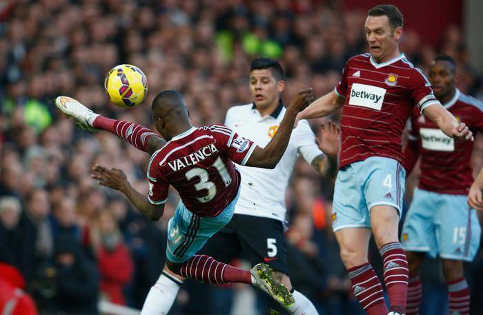 赫内斯：孔帕尼有两三个优点，他只谈论足球不给记者提供素材